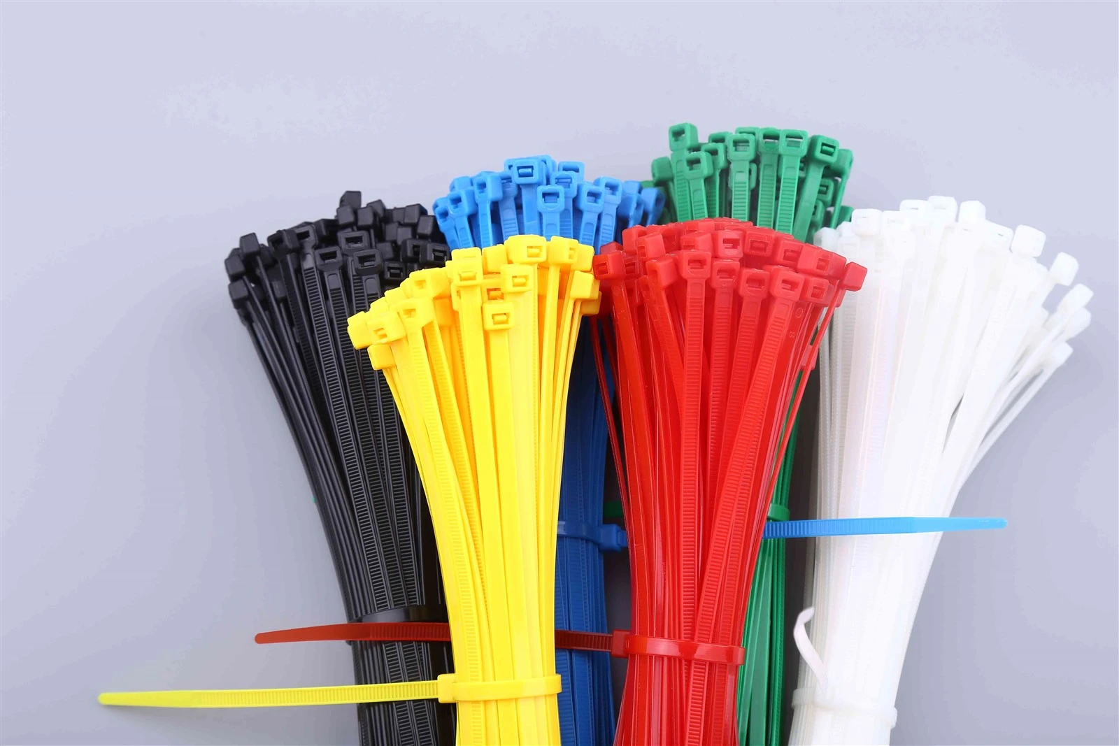 zip tie zip tie